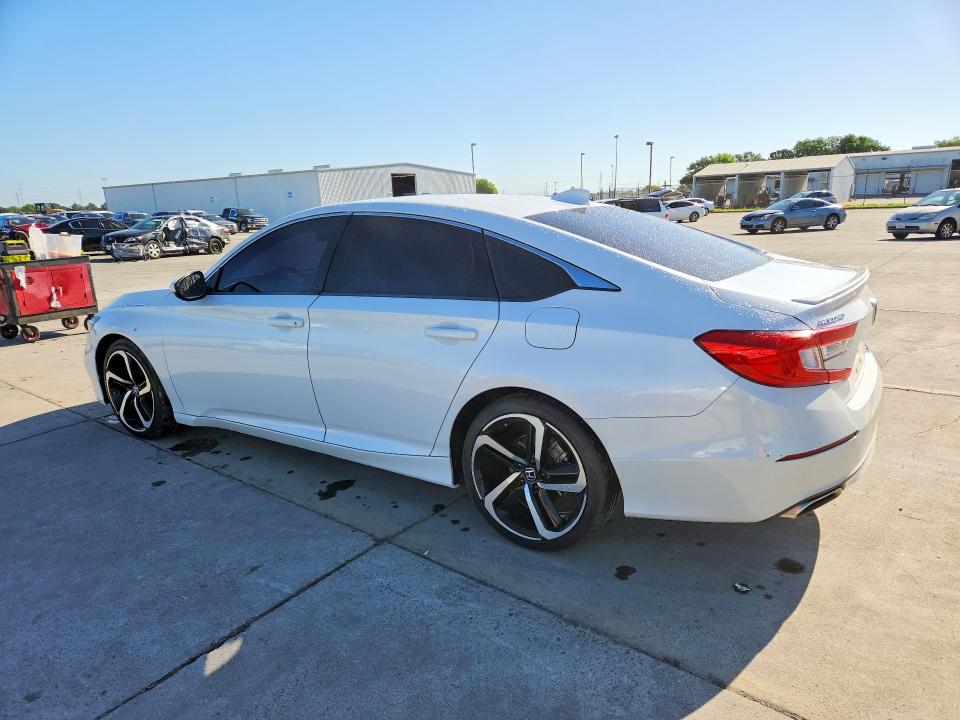 2018 Honda Accord მანქანა იყიდება აუქციონზე, vin: 1HGCV1F32JA120353, აუქციონის ნომერი: 51443446