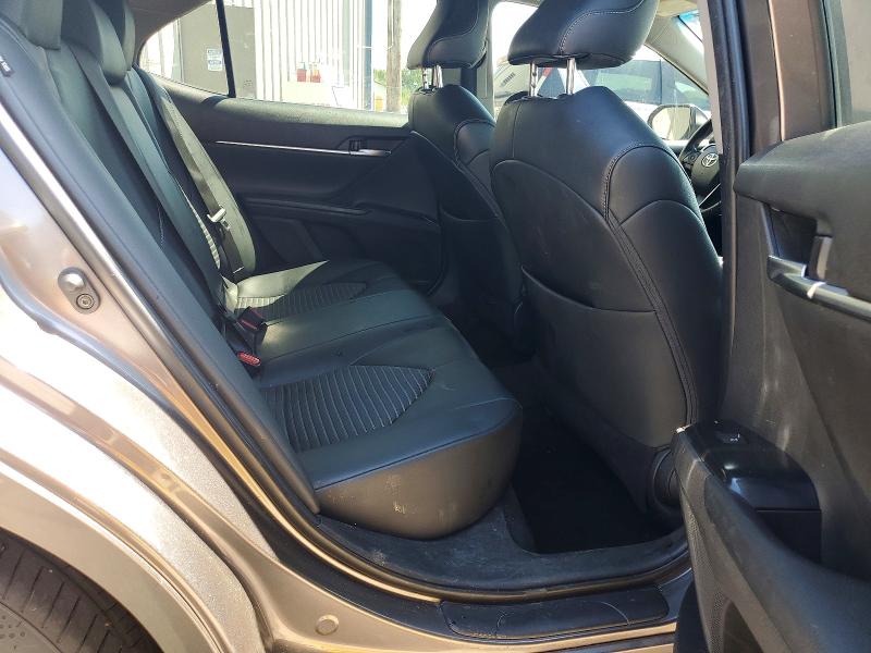 Продажа на аукционе авто 2018 Toyota Camry, vin: 4T1B11HK8JU638780, номер лота: 49555836