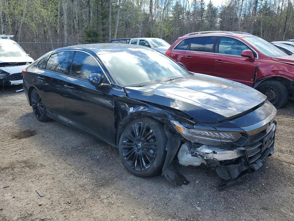 51628176 :رقم المزاد ، 1HGCV1F37NA801971 vin ، 2022 Honda Accord مزاد بيع