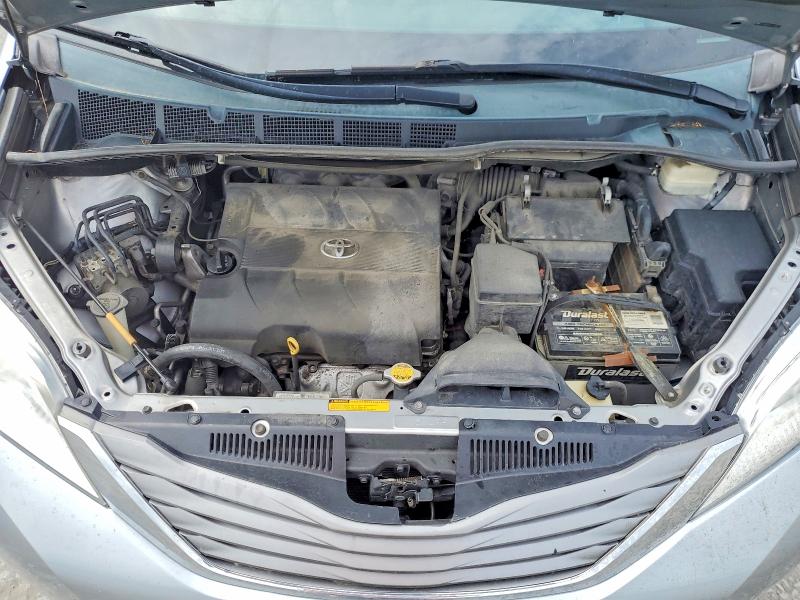 51823226 :رقم المزاد ، 5TDDK3DC5ES082281 vin ، 2014 Toyota Sienna مزاد بيع