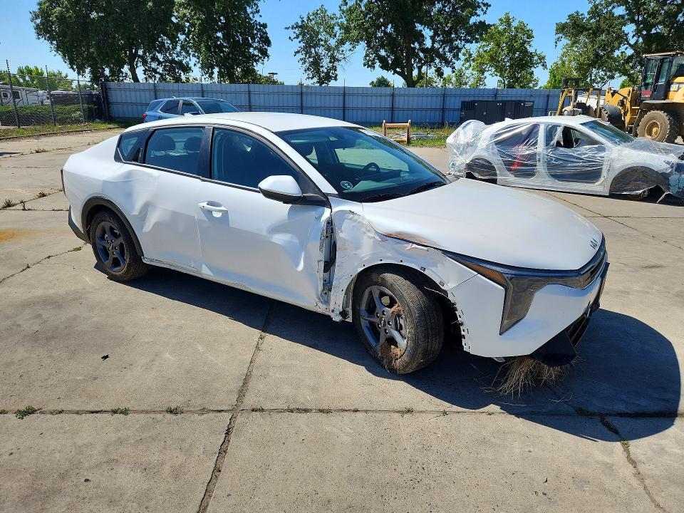 51893086 :رقم المزاد ، 3KPFT4DE4TE284453 vin ، 2026 Kia K4 مزاد بيع