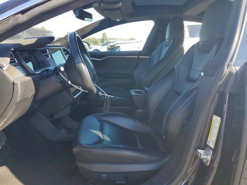 48943086 :رقم المزاد ، 5YJSA1H24FF092516 vin ، 2015 Tesla Model S مزاد بيع