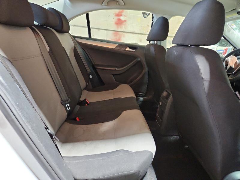 51545926 :رقم المزاد ، 3VW167AJ0HM266062 vin ، 2017 Volkswagen Jetta مزاد بيع