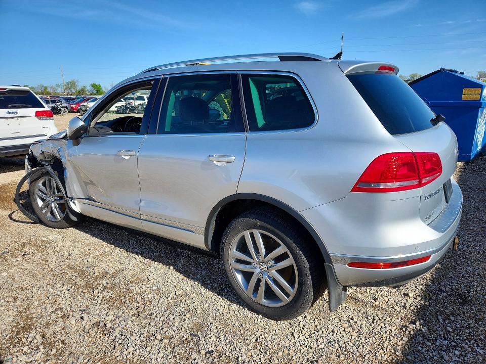 50368306 :رقم المزاد ، WVGEF9BP2FD007354 vin ، 2015 Volkswagen Touareg مزاد بيع