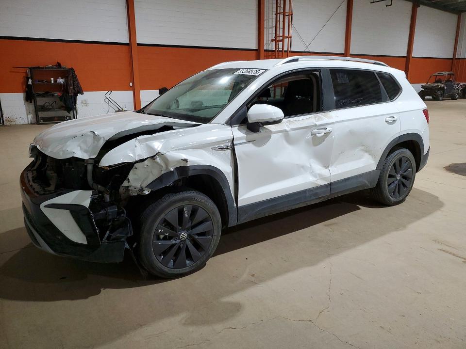 51368376 :رقم المزاد ، 3VVSX7B28RM007060 vin ، 2024 Volkswagen Taos مزاد بيع
