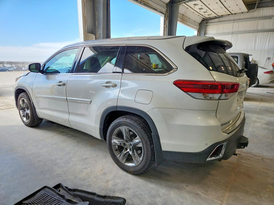 49576246 :رقم المزاد ، 5TDDZRFH2KS929941 vin ، 2019 Toyota Highlander مزاد بيع