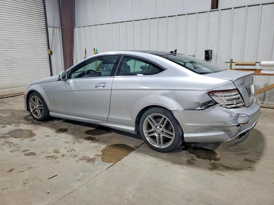 51160076 :رقم المزاد ، WDDGJ8JB4DG081663 vin ، 2013 Mercedes-benz C مزاد بيع