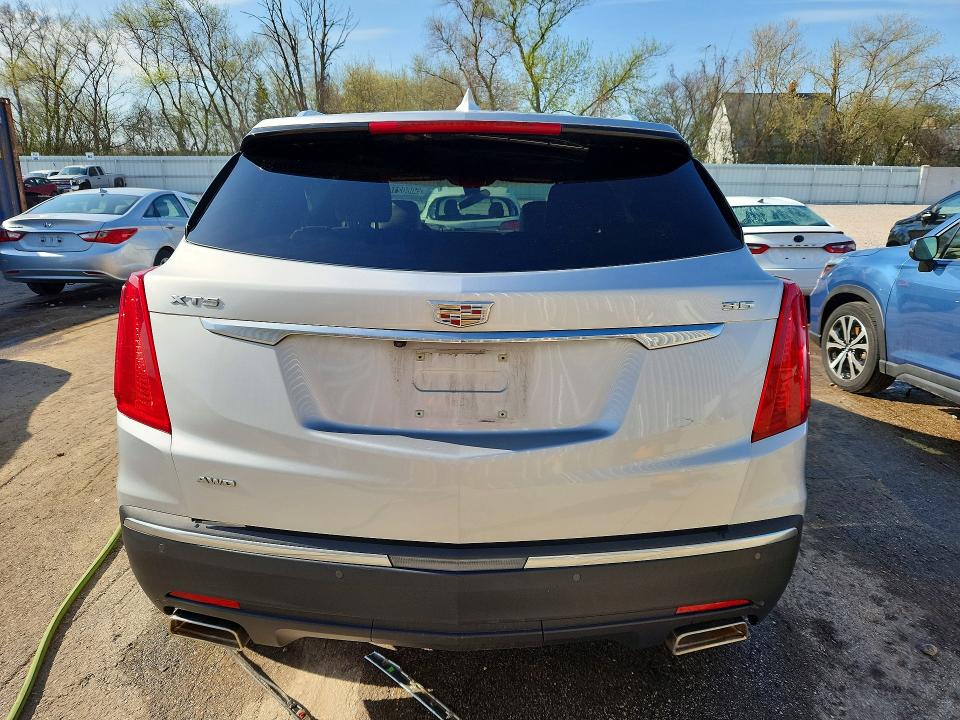 50602166 :رقم المزاد ، 1GYKNFRS5JZ225572 vin ، 2018 Cadillac Xt5 مزاد بيع
