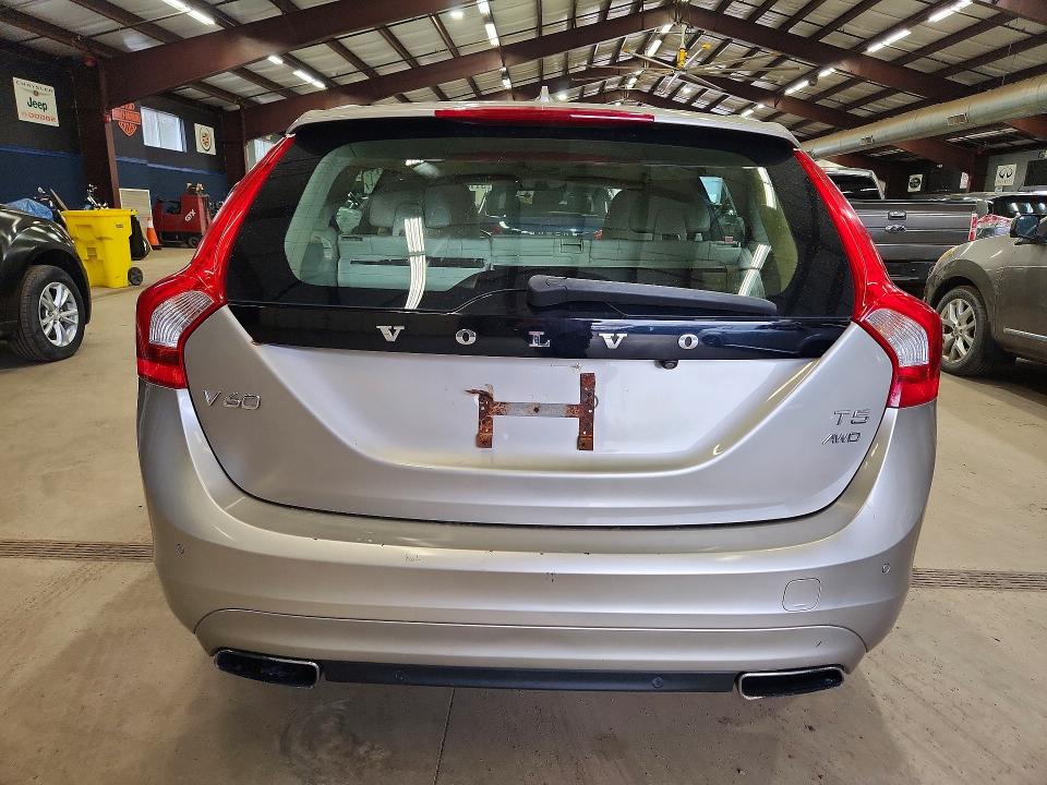 2015 Volvo V60 მანქანა იყიდება აუქციონზე, vin: YV1612SM9F1267136, აუქციონის ნომერი: 51161266