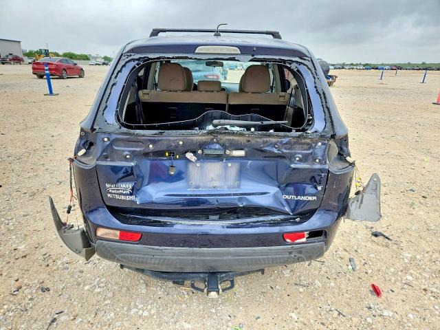 49504246 :رقم المزاد ، JA4AD3A38EZ001235 vin ، 2014 Mitsubishi Outlander مزاد بيع
