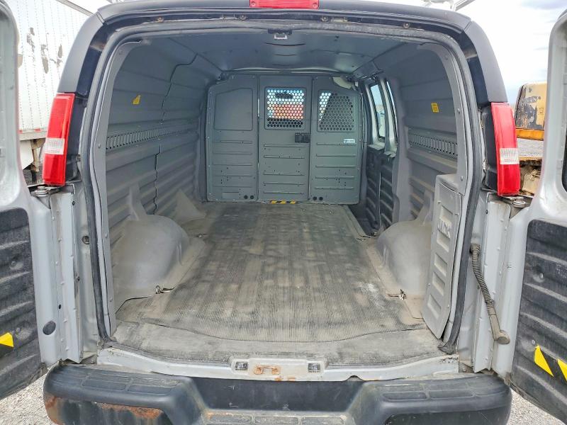 49291126 :رقم المزاد ، 1GCWGAFF2H1191143 vin ، 2017 Chevrolet Express G2500 مزاد بيع