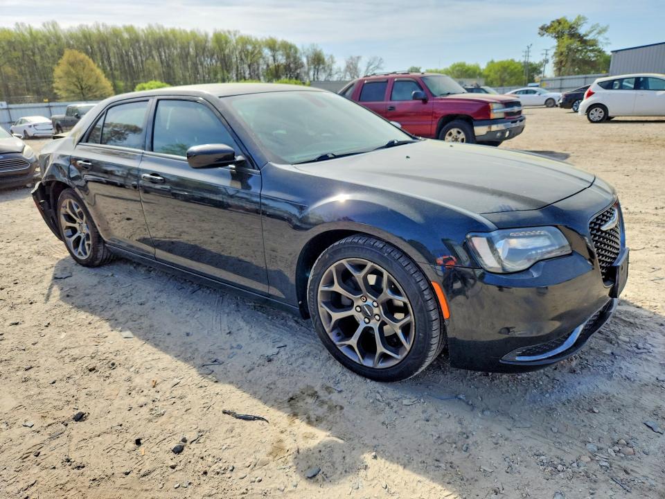 Продажа на аукционе авто 2018 Chrysler 300, vin: 2C3CCAAG1JH320242, номер лота: 48318976