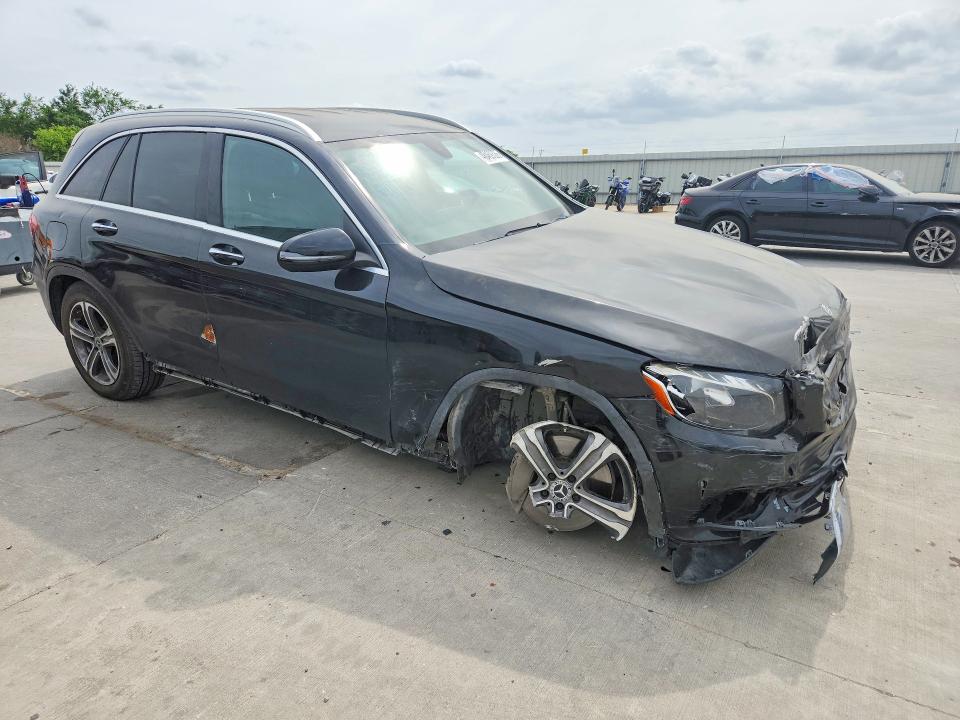 48469326 :رقم المزاد ، WDC0G4JB6HV011452 vin ، 2017 Mercedes-benz Glc مزاد بيع
