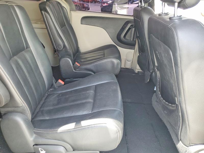 49396206 :رقم المزاد ، 2C4RC1BG2GR292815 vin ، 2016 Chrysler Town & Country مزاد بيع