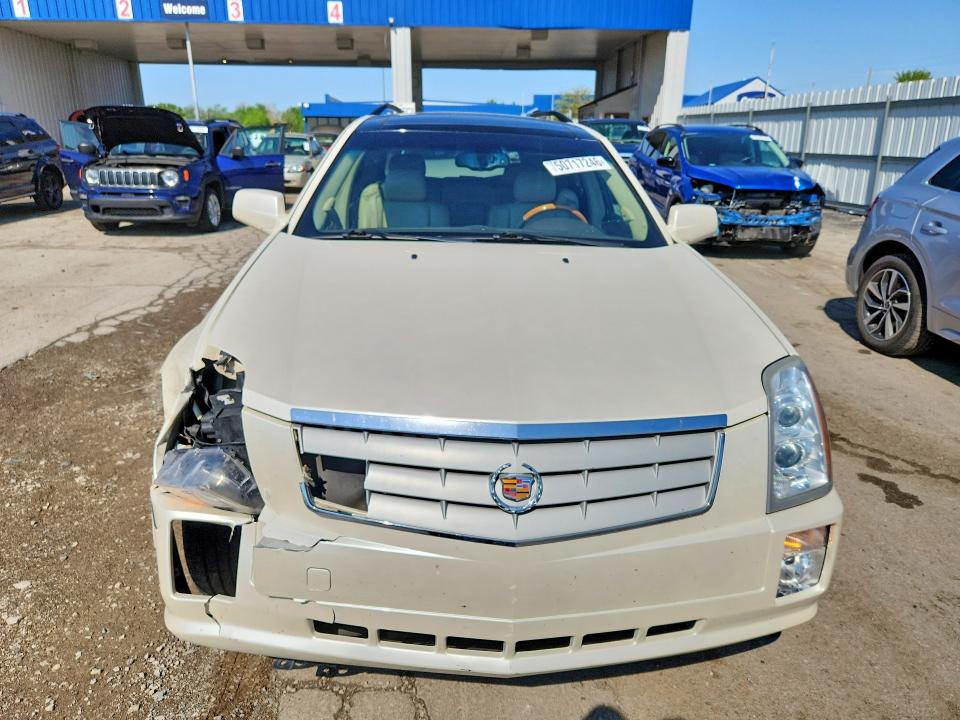 50717246 :رقم المزاد ، 1GYEE637570182737 vin ، 2007 Cadillac Srx مزاد بيع