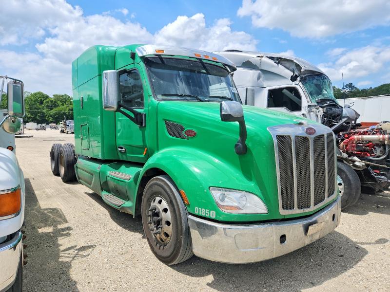 Продаж на аукціоні авто 2016 Peterbilt 579, vin: 1XPBDP9X5GD323810, номер лоту: 49278746