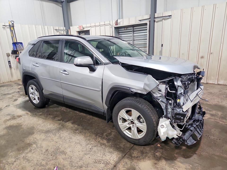 Продажа на аукционе авто 2021 Toyota Rav4, vin: 2T3P1RFV7MC193138, номер лота: 49725536