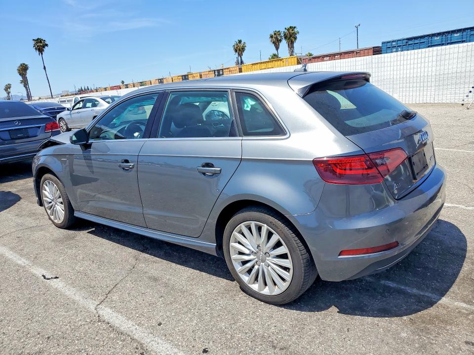 Продажа на аукционе авто 2016 Audi A3, vin: WAUTPBFF4GA063636, номер лота: 51027246
