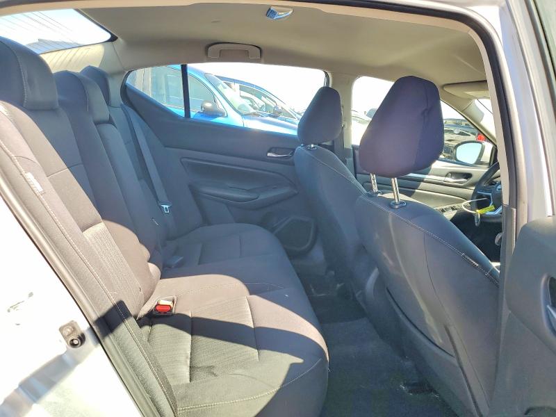 48945806 :رقم المزاد ، 1N4BL4DVXNN381255 vin ، 2022 Nissan Altima مزاد بيع