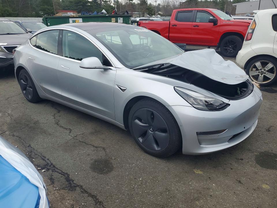 48148176 :رقم المزاد ، 5YJ3E1EB7JF073948 vin ، 2018 Tesla Model 3 مزاد بيع