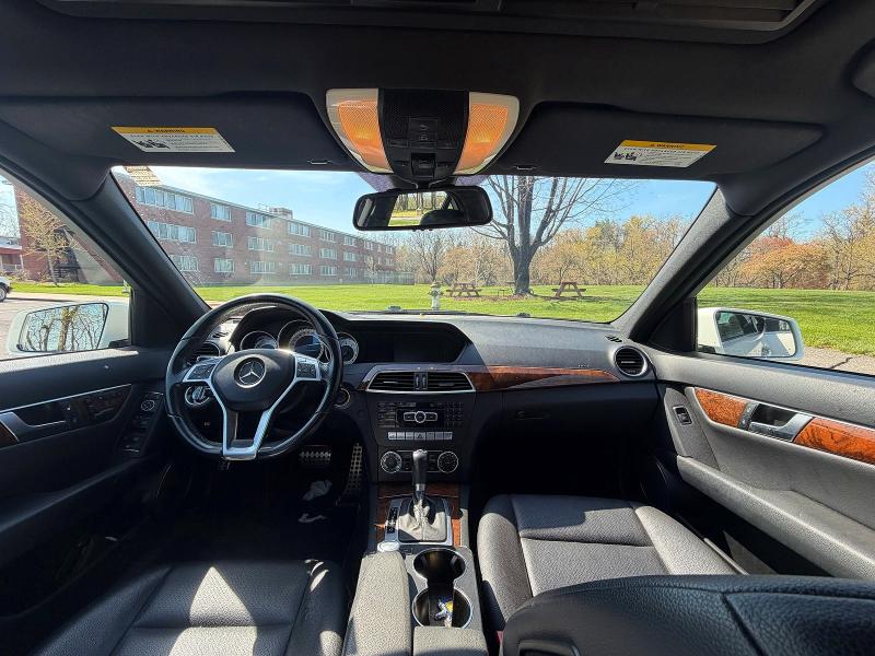 Продажа на аукционе авто 2013 Mercedes-benz C, vin: WDDGF8AB5DR260364, номер лота: 50292156