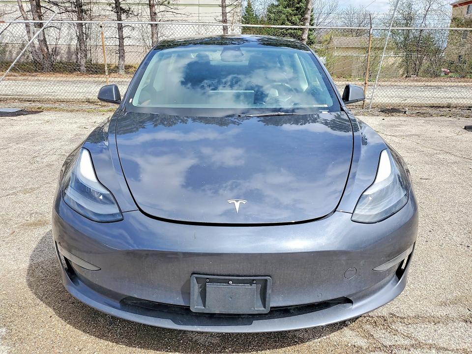 49898766 :رقم المزاد ، 5YJ3E1EA4NF287518 vin ، 2022 Tesla Model 3 مزاد بيع