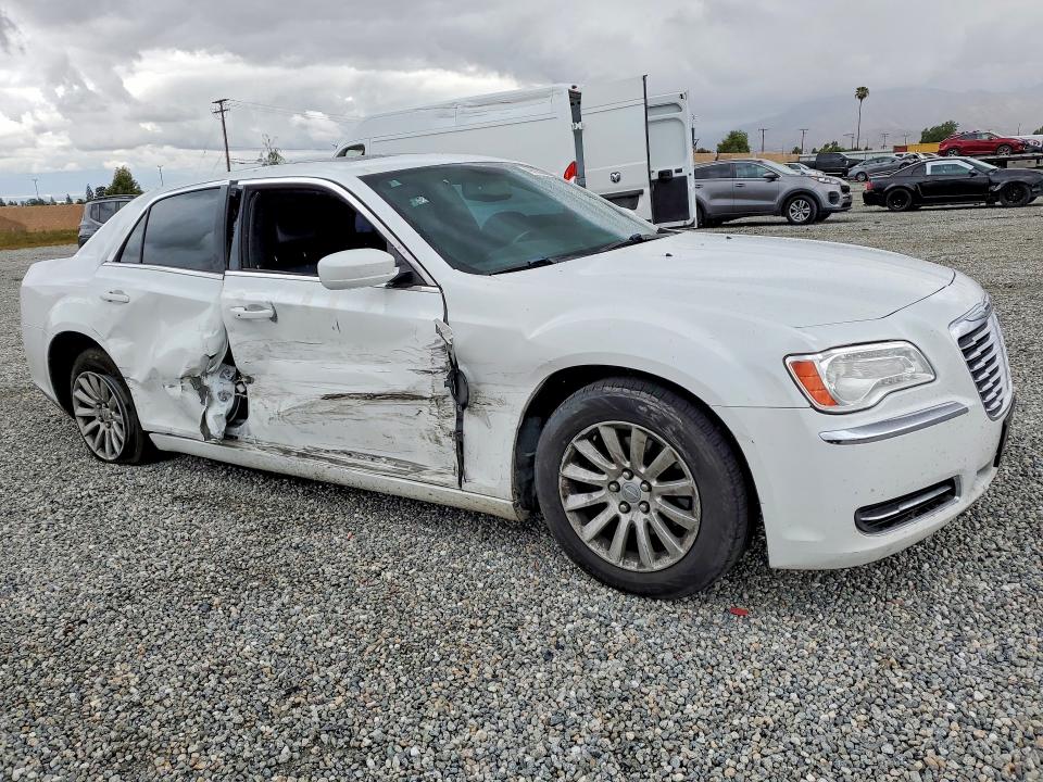 2014 Chrysler 300 მანქანა იყიდება აუქციონზე, vin: 2C3CCAAG6EH382631, აუქციონის ნომერი: 49609036