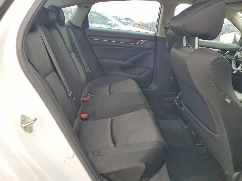 49251736 :رقم المزاد ، 1HGCV1F17KA095305 vin ، 2019 Honda Accord مزاد بيع