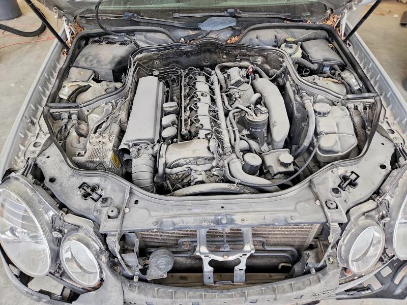 2005 Mercedes-benz E მანქანა იყიდება აუქციონზე, vin: WDBUF26J05A570737, აუქციონის ნომერი: 49941936