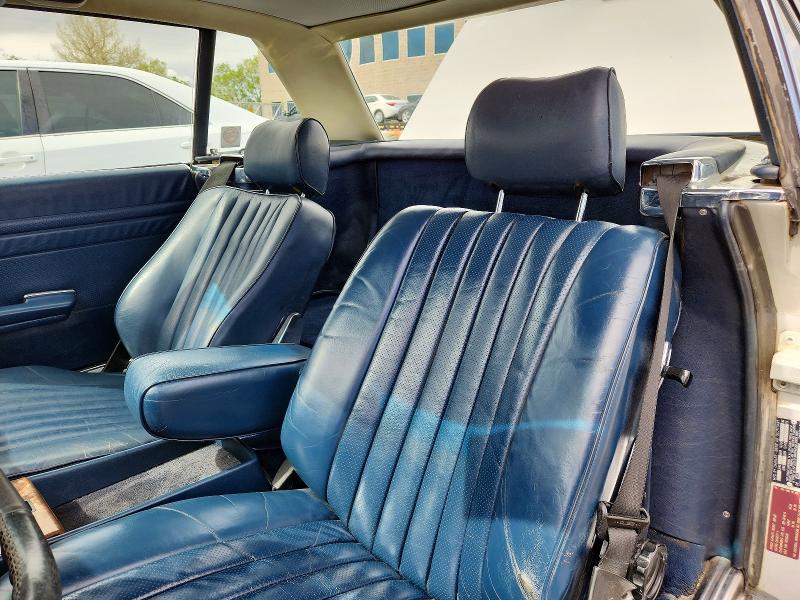 49994256 :رقم المزاد ، WDBBA48D1JA085221 vin ، 1988 Mercedes-benz 560 مزاد بيع