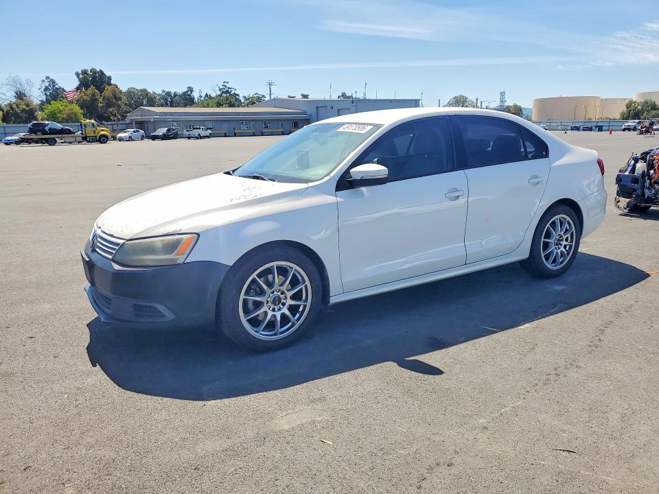 49173506 :رقم المزاد ، 3VWBP7AJ4CM317492 vin ، 2012 Volkswagen Jetta مزاد بيع