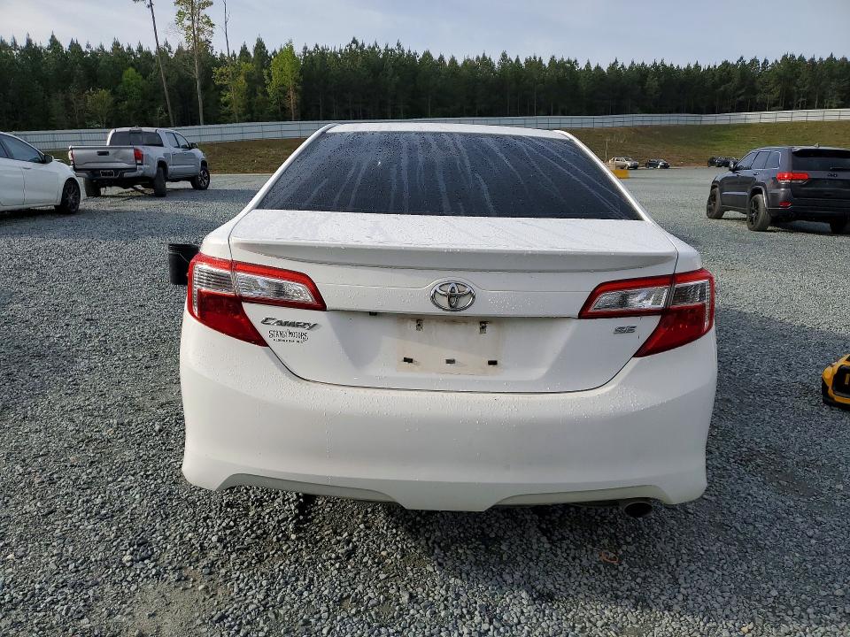 48835056 :رقم المزاد ، 4T1BF1FK7EU839192 vin ، 2014 Toyota Camry مزاد بيع