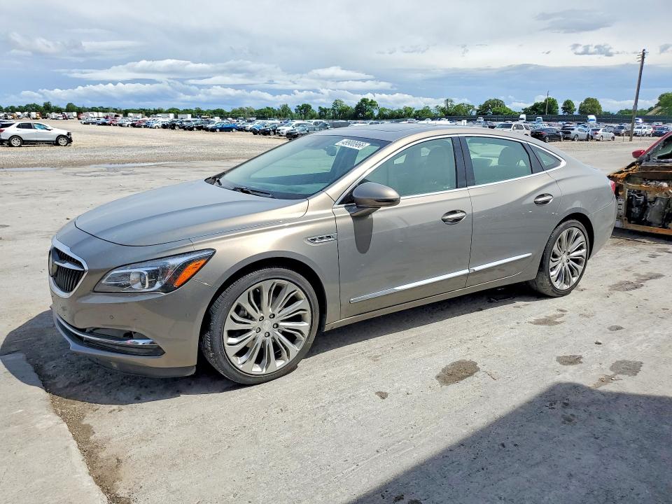 49900966 :رقم المزاد ، 1G4ZR5SS3JU118042 vin ، 2018 Buick Lacrosse مزاد بيع