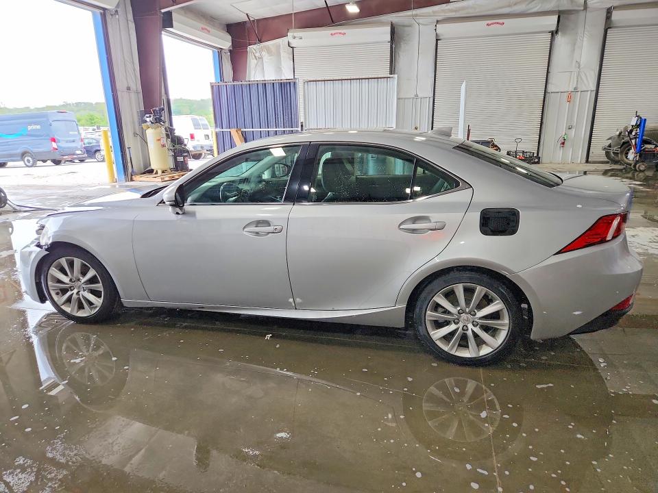 Aukcja sprzedaży 2015 Lexus Is, vin: JTHCF1D22F5016207, numer aukcji: 49442396