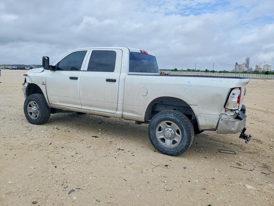 77341035 :رقم المزاد ، 3C6UR5CL0GG148057 vin ، 2016 Ram 2500 مزاد بيع