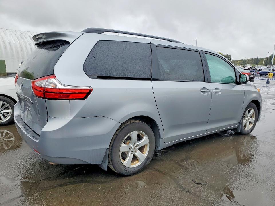 Aukcja sprzedaży 2017 Toyota Sienna, vin: 5TDKZ3DC6HS782155, numer aukcji: 51831776