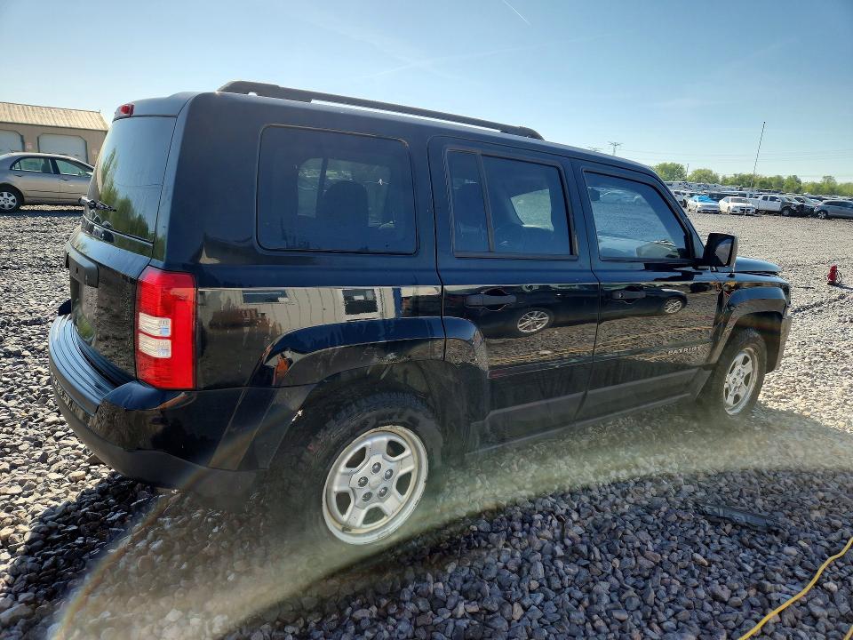 51102136 :رقم المزاد ، 1C4NJPBA3GD783593 vin ، 2016 Jeep Patriot مزاد بيع