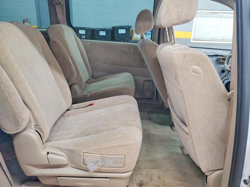 48672216 :رقم المزاد ، JM3LW28YX10196216 vin ، 2001 Mazda Mpv مزاد بيع