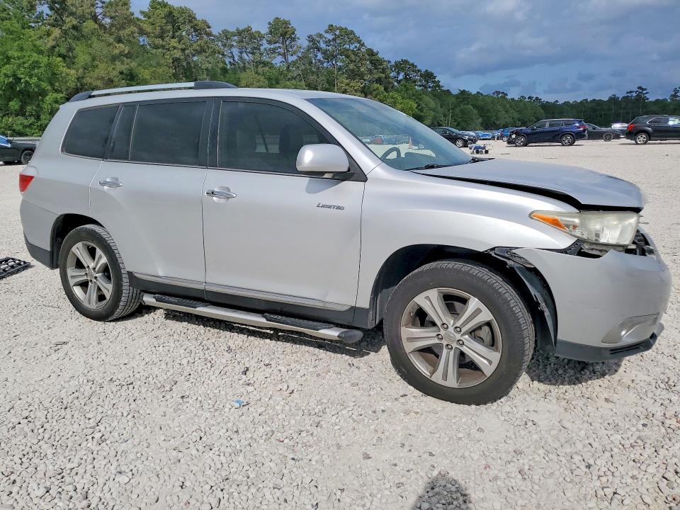 48606136 :رقم المزاد ، 5TDDK3EH2BS077447 vin ، 2011 Toyota Highlander مزاد بيع