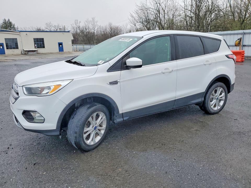 48835176 :رقم المزاد ، 1FMCU9GD6HUC58974 vin ، 2017 Ford Escape مزاد بيع
