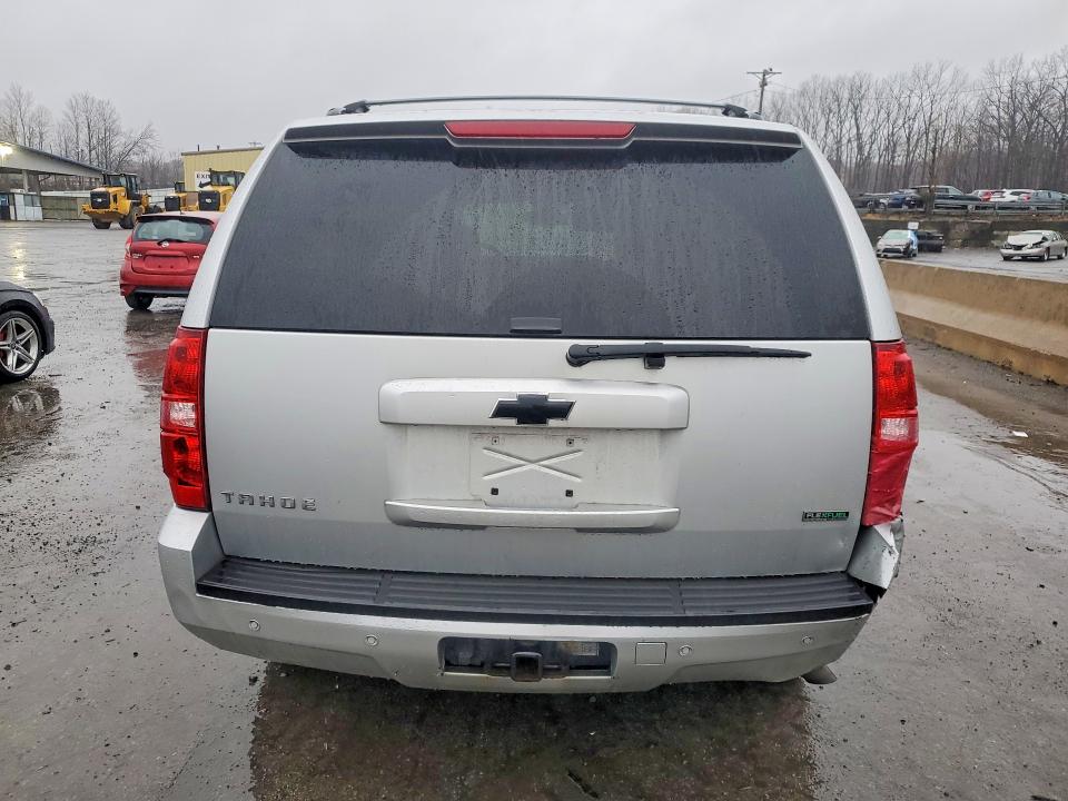 48364606 :رقم المزاد ، 1GNSKBE02BR292456 vin ، 2011 Chevrolet Tahoe مزاد بيع