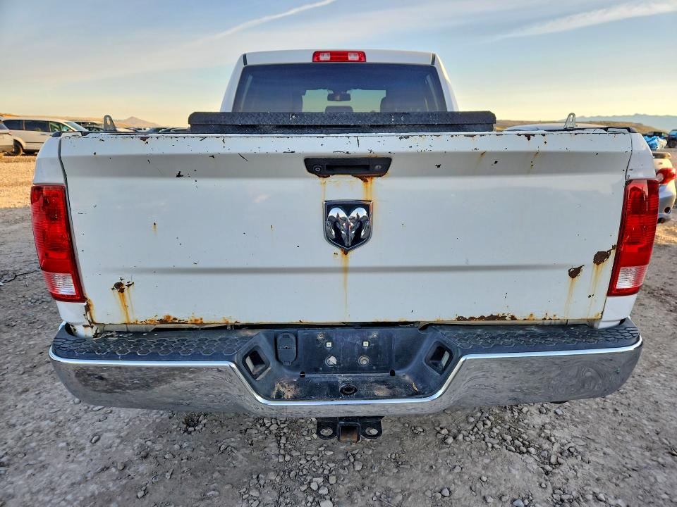 50475426 :رقم المزاد ، 1C6RR7FG7JS306538 vin ، 2018 Ram 1500 مزاد بيع
