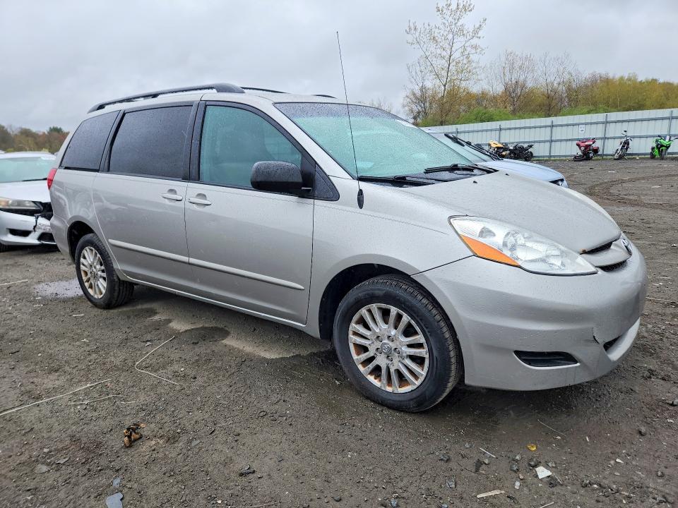 Auction sale of the 2010 Toyota Sienna, vin: 5TDJK4CC3AS032290, lot number: 51761066