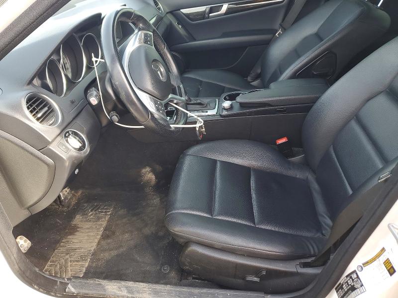 2014 Mercedes-benz C მანქანა იყიდება აუქციონზე, vin: WDDGF8AB5EA901576, აუქციონის ნომერი: 48144816
