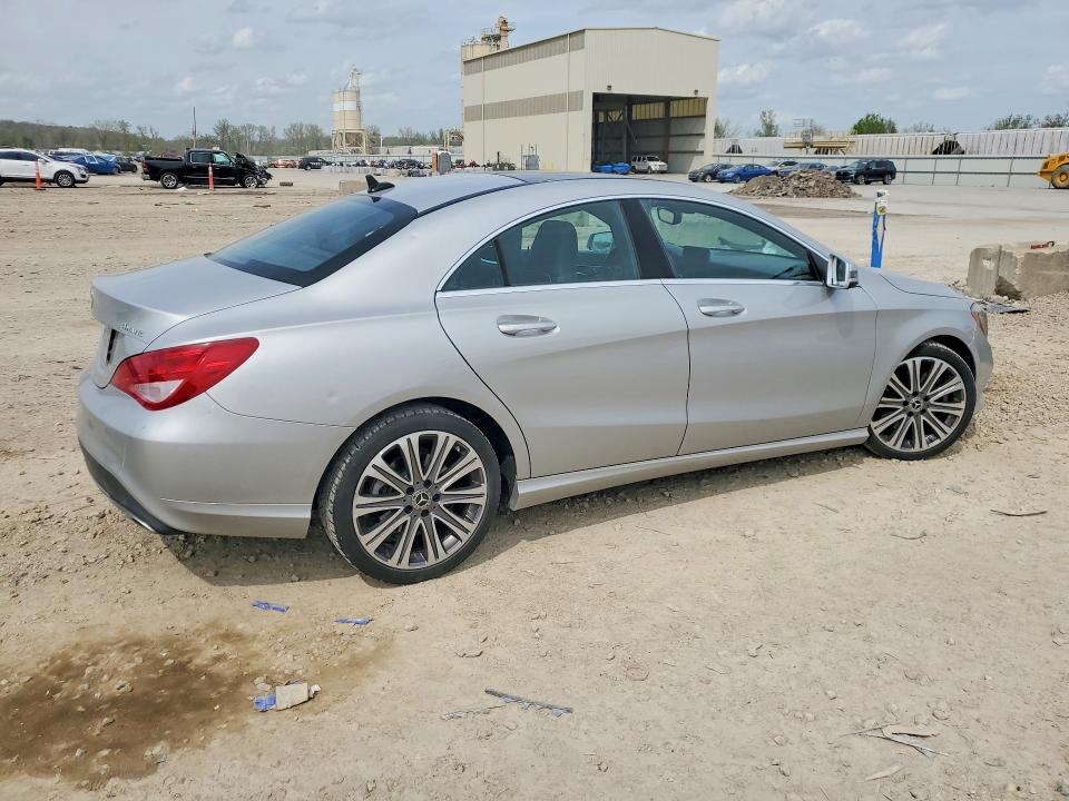 49182896 :رقم المزاد ، WDDSJ4GB1KN720469 vin ، 2019 Mercedes-benz Cla مزاد بيع