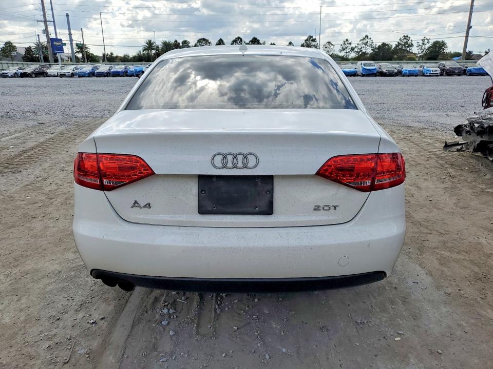 48484296 :رقم المزاد ، WAUEFAFL3BN012206 vin ، 2011 Audi A4 مزاد بيع