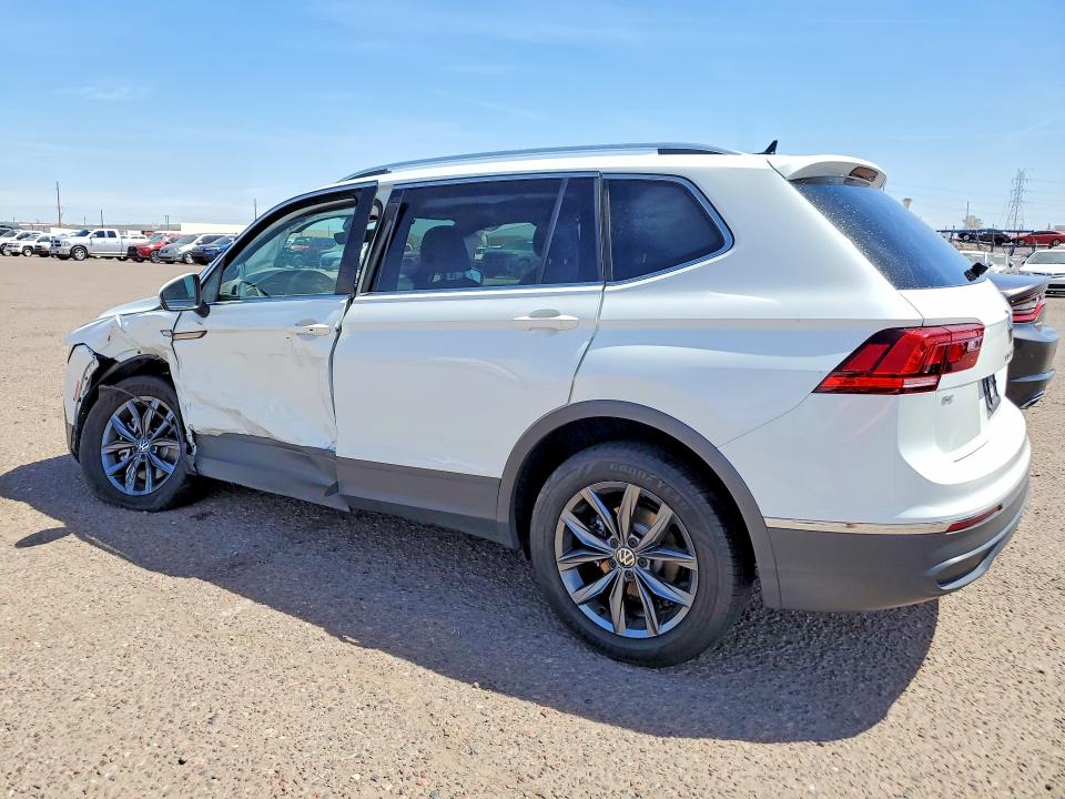 48520556 :رقم المزاد ، 3VV3B7AX5NM107482 vin ، 2022 Volkswagen Tiguan مزاد بيع