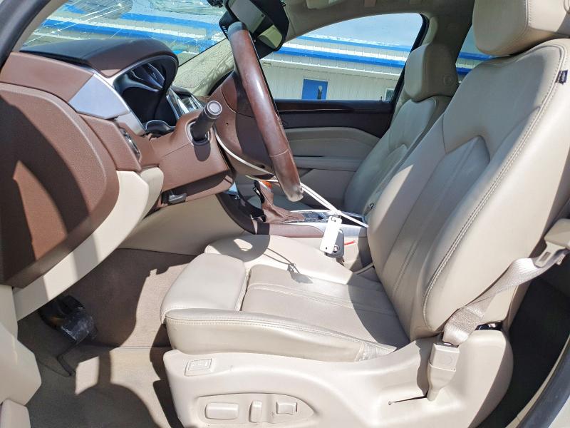 49560796 :رقم المزاد ، 3GYFNBE3XFS560744 vin ، 2015 Cadillac Srx مزاد بيع