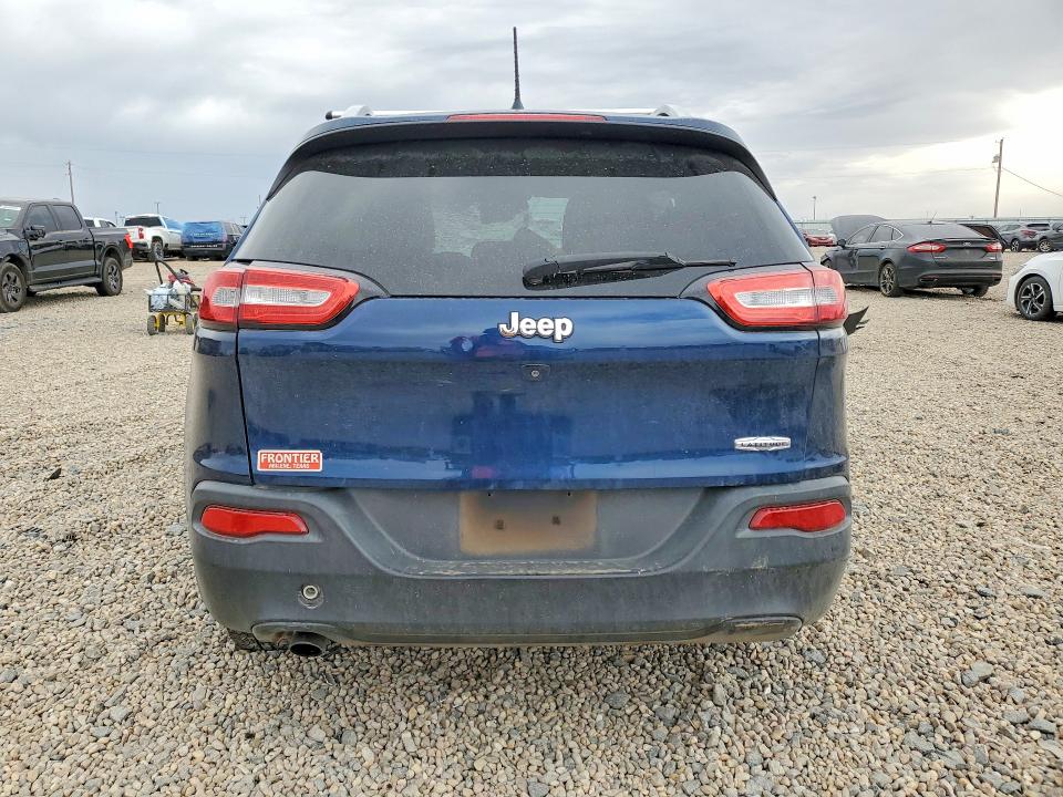 48505796 :رقم المزاد ، 1C4PJLCB2JD566603 vin ، 2018 Jeep Cherokee مزاد بيع