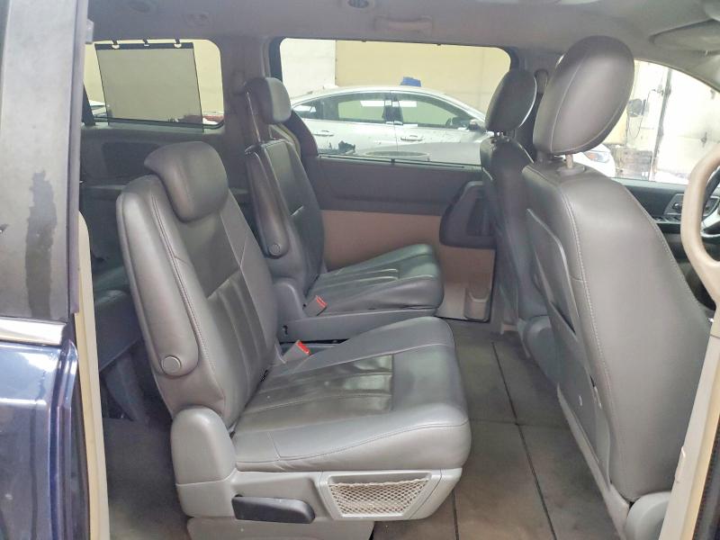 2008 Chrysler Town & Country მანქანა იყიდება აუქციონზე, vin: 2A8HR54P48R702071, აუქციონის ნომერი: 51011616